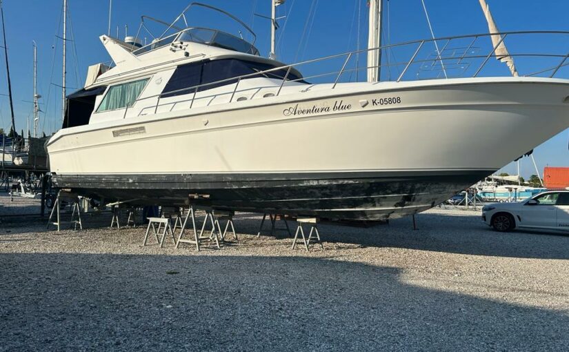 Sea Ray 500 Sedan