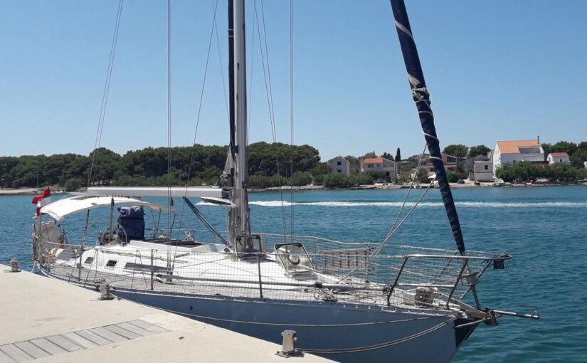 Beneteau First 405